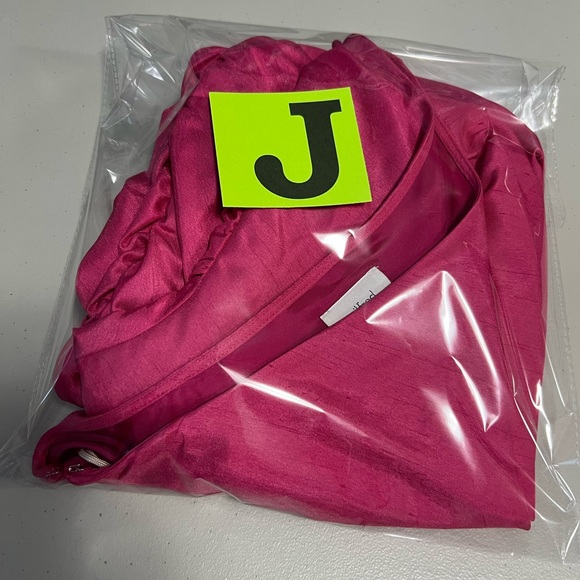 Aritzia WILFRED Rhapsody One Shoulder Long Sleeve Dress in Electron Fuchsia - Picture 16 of 16